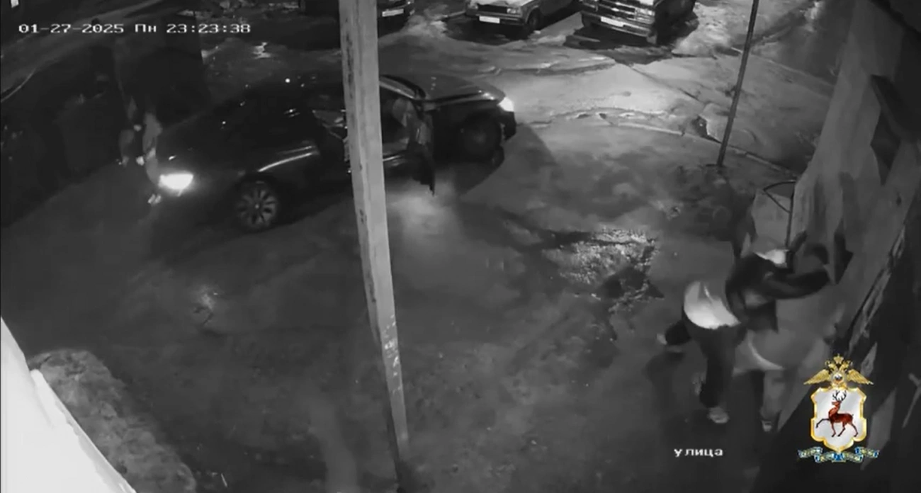 Фото к статье: В Нижнем Новгороде поймали жителей Балахны и Казани, которые затолкали студента в машину и ограбили