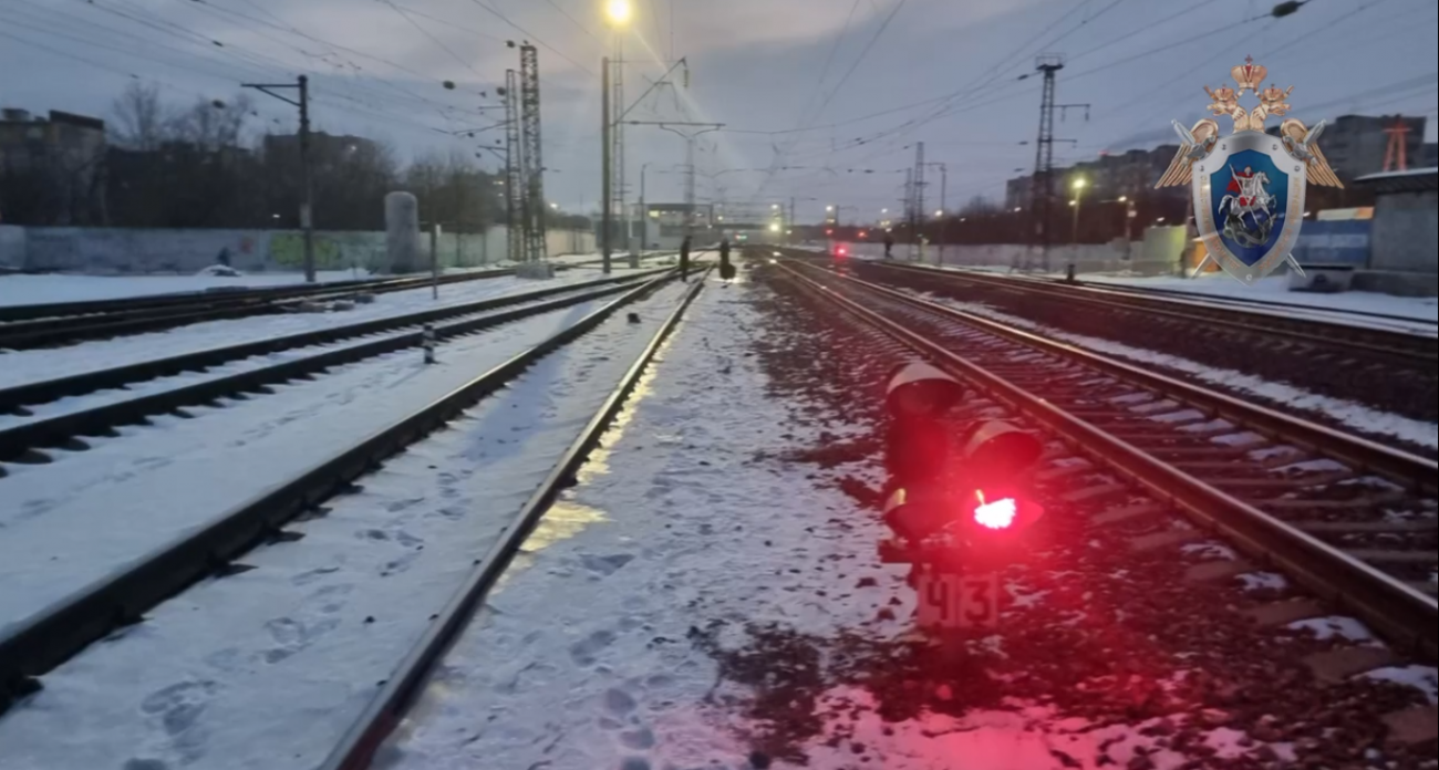 Поезд насмерть сбил человека в Дзержинске
