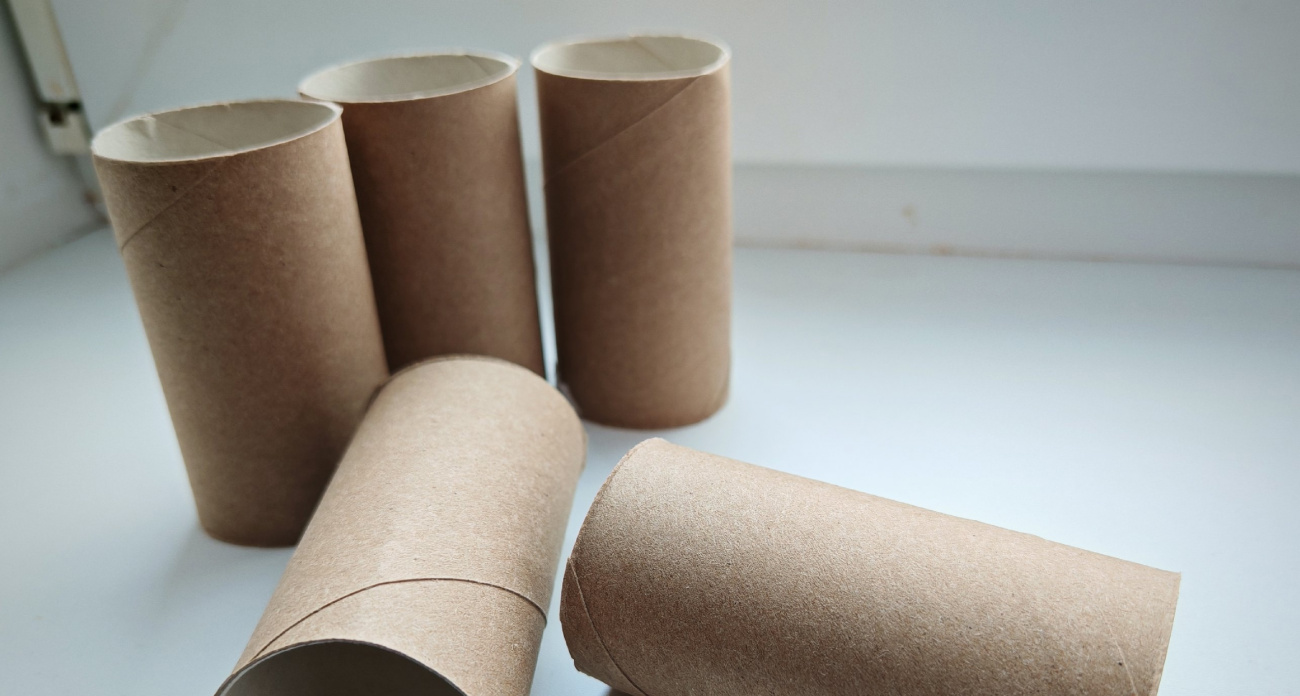 Берегу как зеницу ока: вот как втулки от туалетной бумаги помогают в быту — находка для практичных хозяек