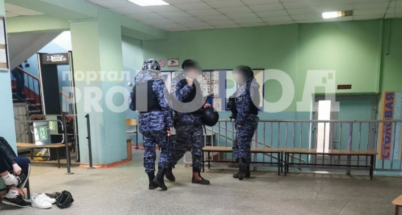 Фото к статье: 14-летний школьник в Сормовском районе Нижнего Новгорода напал на одноклассников с ножом и был пойман