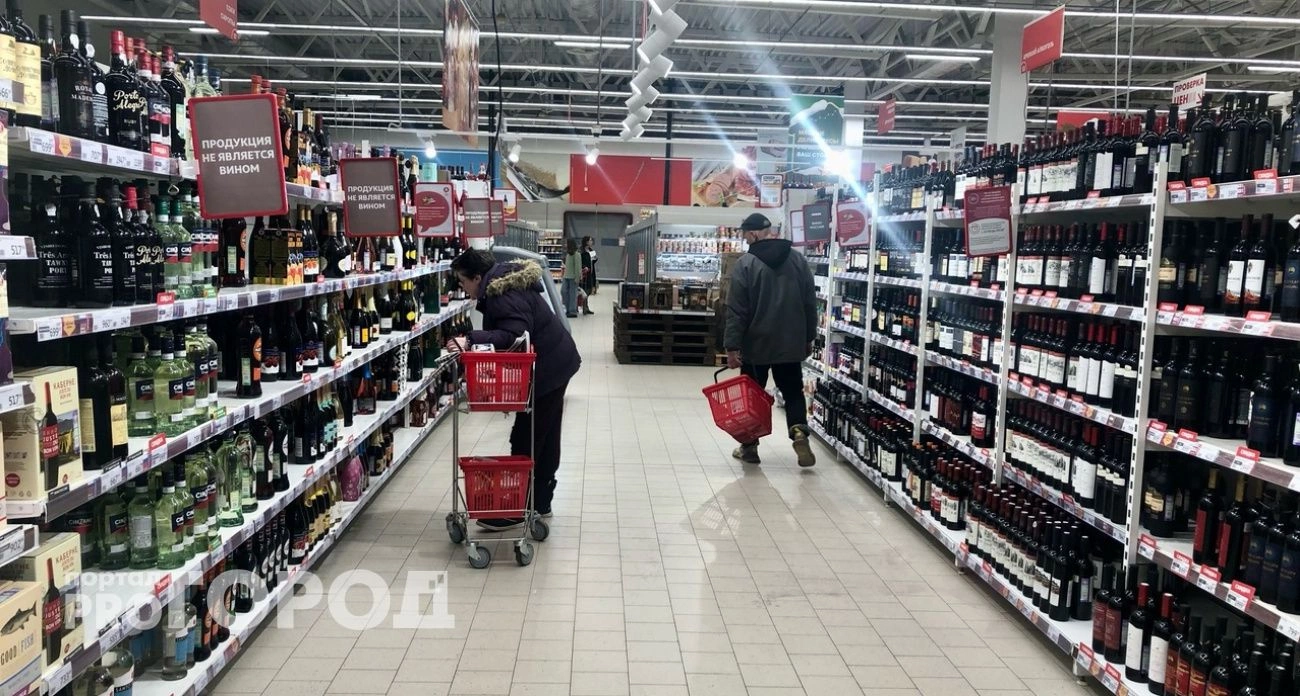 Фото к статье: За прошедший год в Нижегородской области закрыли 138 магазинов, где нелегально продавали алкоголь