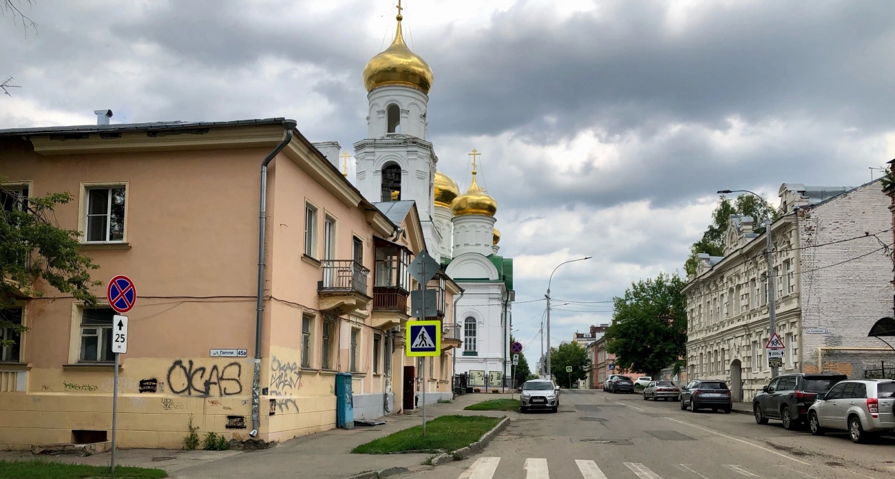Фото к статье: Батюшка объяснил, почему нельзя посещать кладбища на Пасху