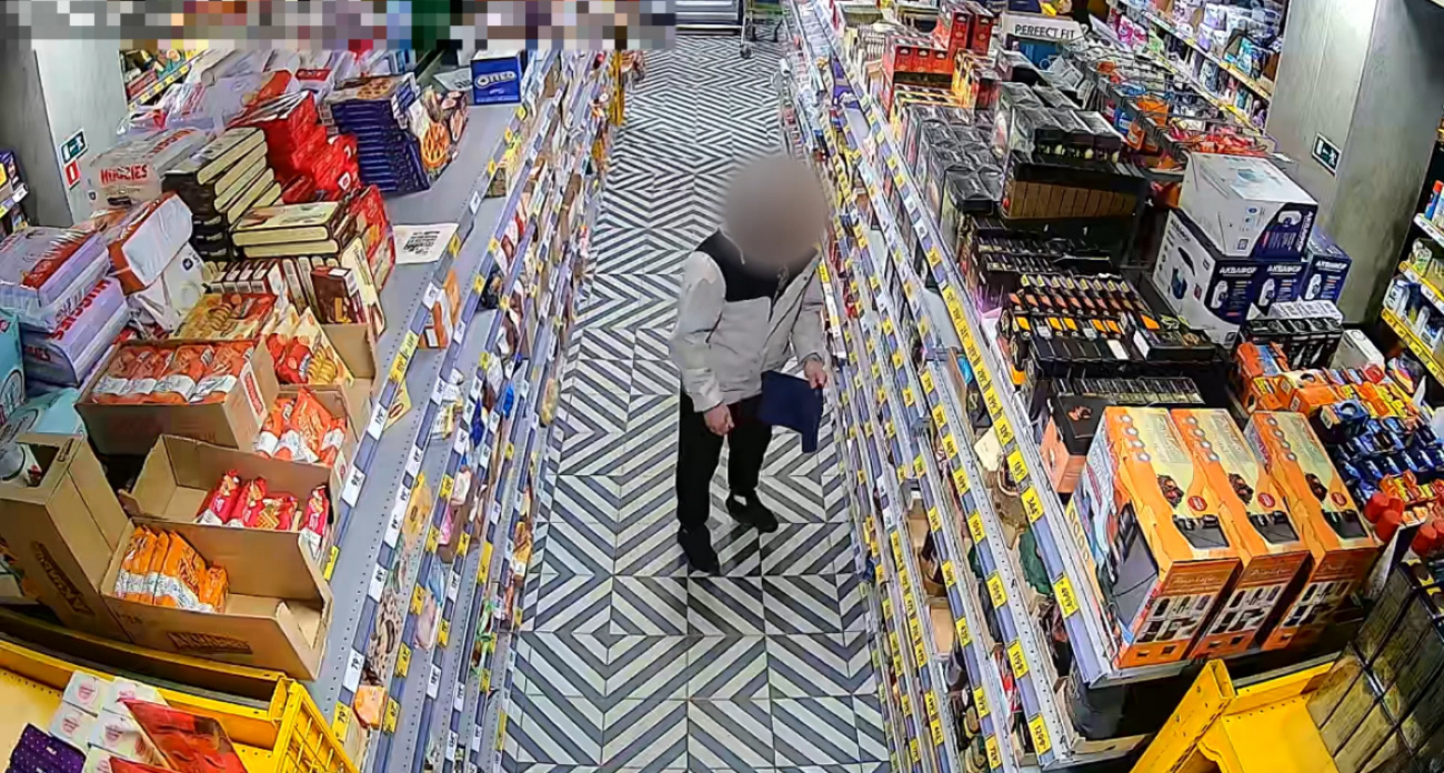 Мужчина из Дзержинска год воровал продукты и продавал их на улице