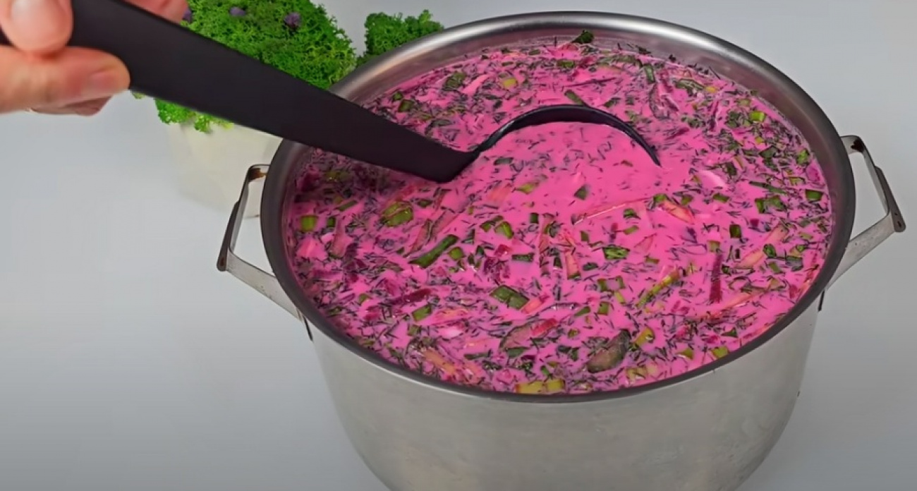 Готовлю этот суп всё лето: худею на глазах и не могу остановиться — вкусно, просто и полезно