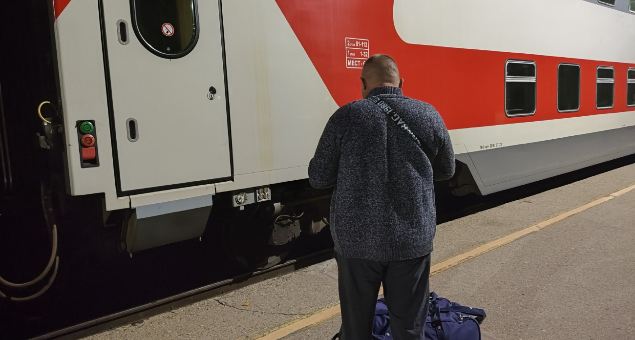 "Путешествуя поездом в России, вы будете плакать": честный рассказ американца о незабываемой поездке в плацкарте