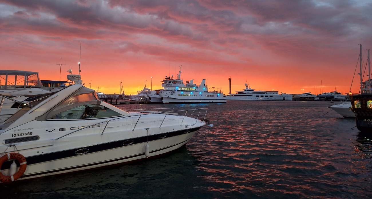 Дешевле Турции, но сервис роскошный и море намного чище: 3 курорта-конкурента для летнего отдыха
