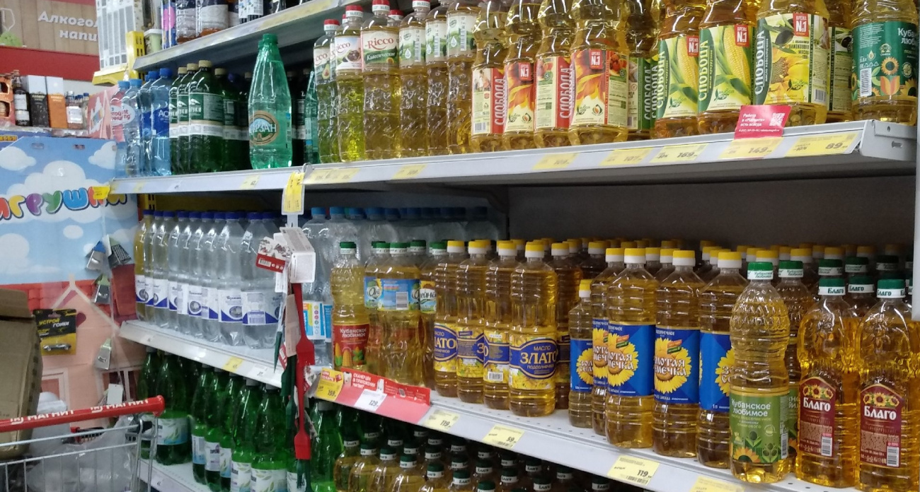 Смело берите по 2 бутылки: эксперты Роскачества назвали россиянам лучшие марки подсолнечного масла