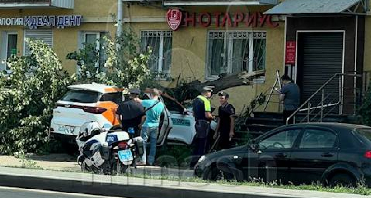 Каршеринг насмерть сбил пешехода на проспекте Ленина