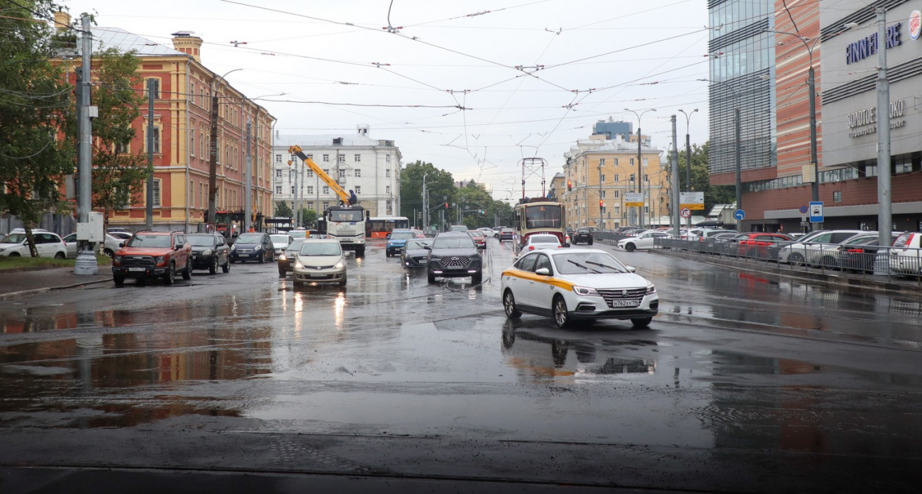 На пересечении двух улиц в Нижнем Новгороде отремонтировали трамвайные пути