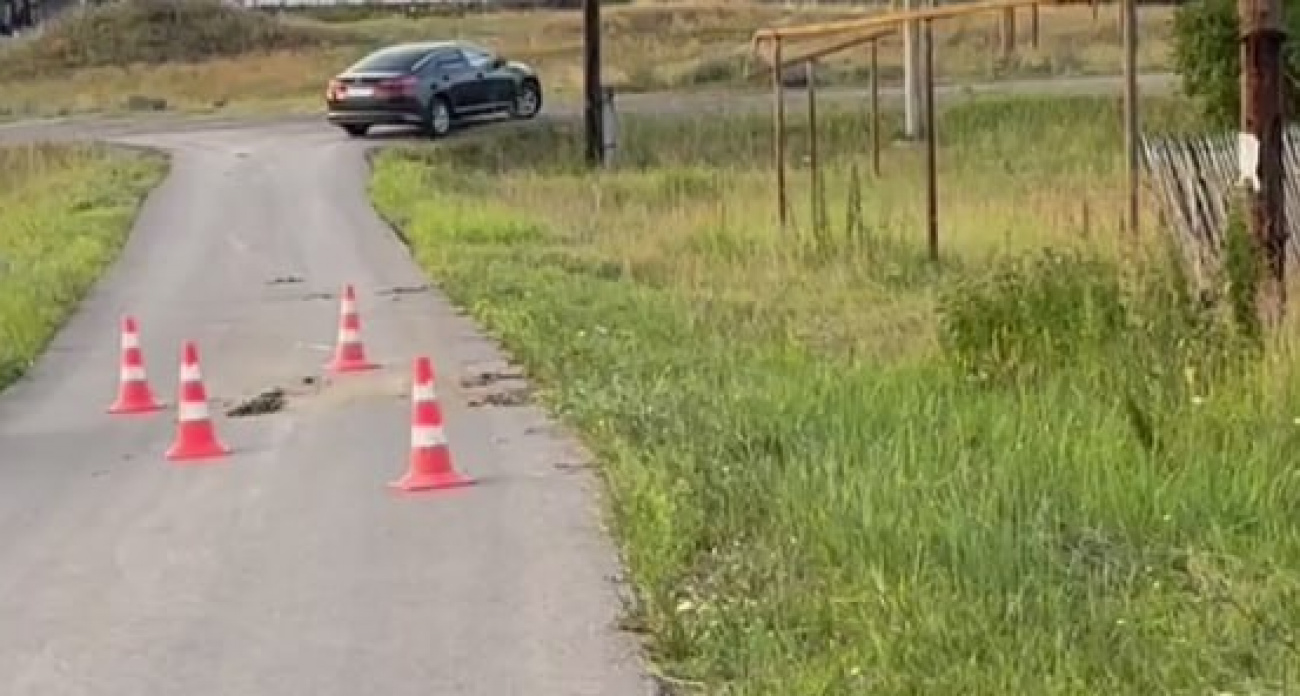 В Спасском водитель мопеда сбил маленькую девочку и скрылся с места ДТП