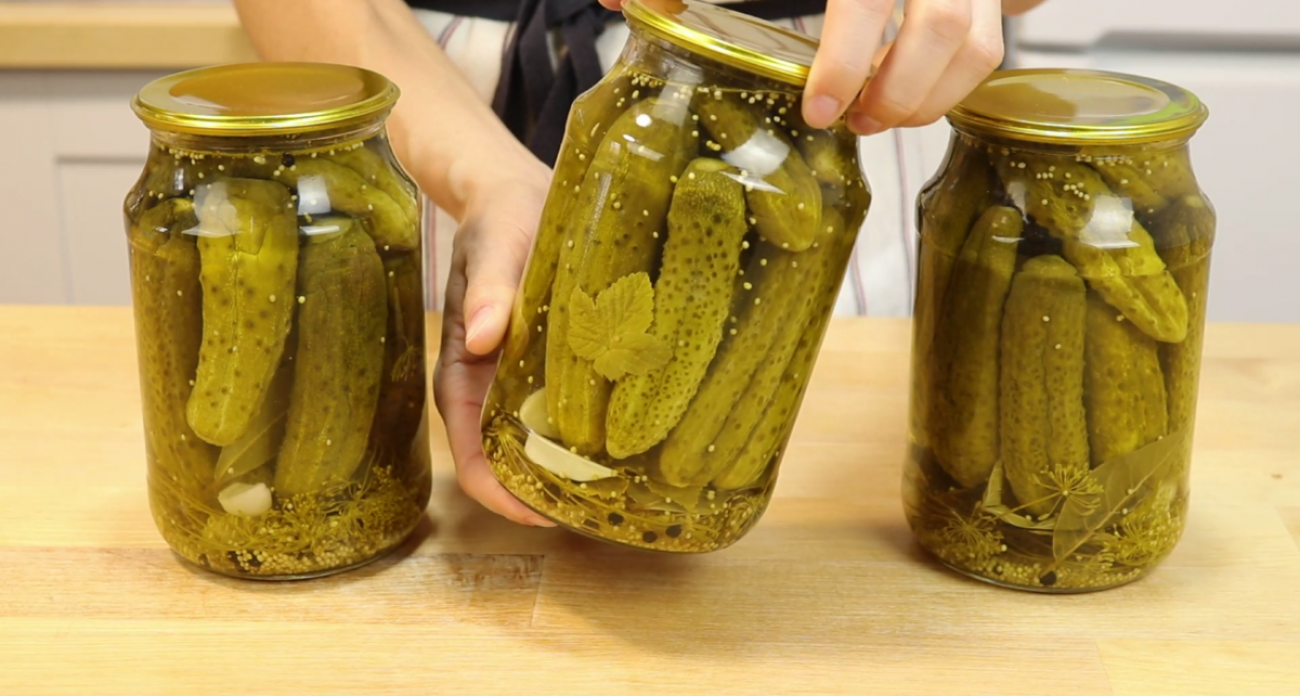 Так вкусно, что трещит за ушками: самый простой рецепт хрустящих маринованных огурцов на зиму - готовлю каждый год