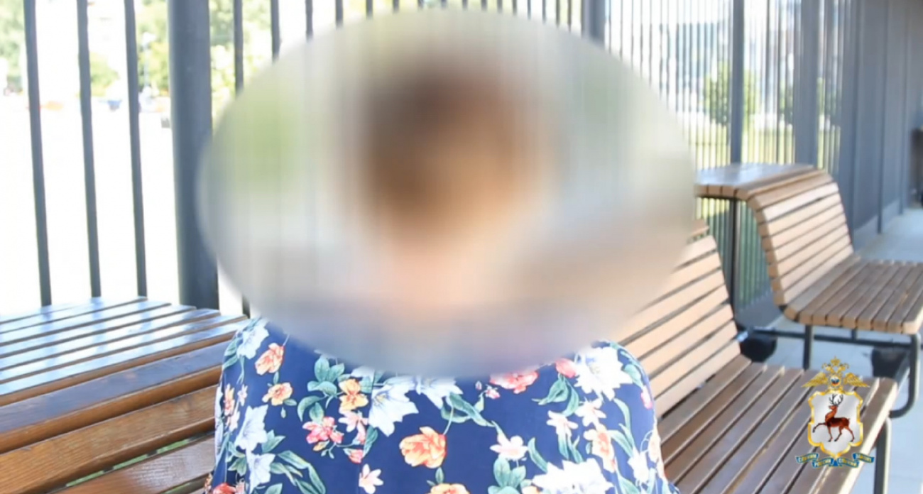 Сотрудник банка спас нижегородку от передачи 300 тысяч "бывшему начальнику"