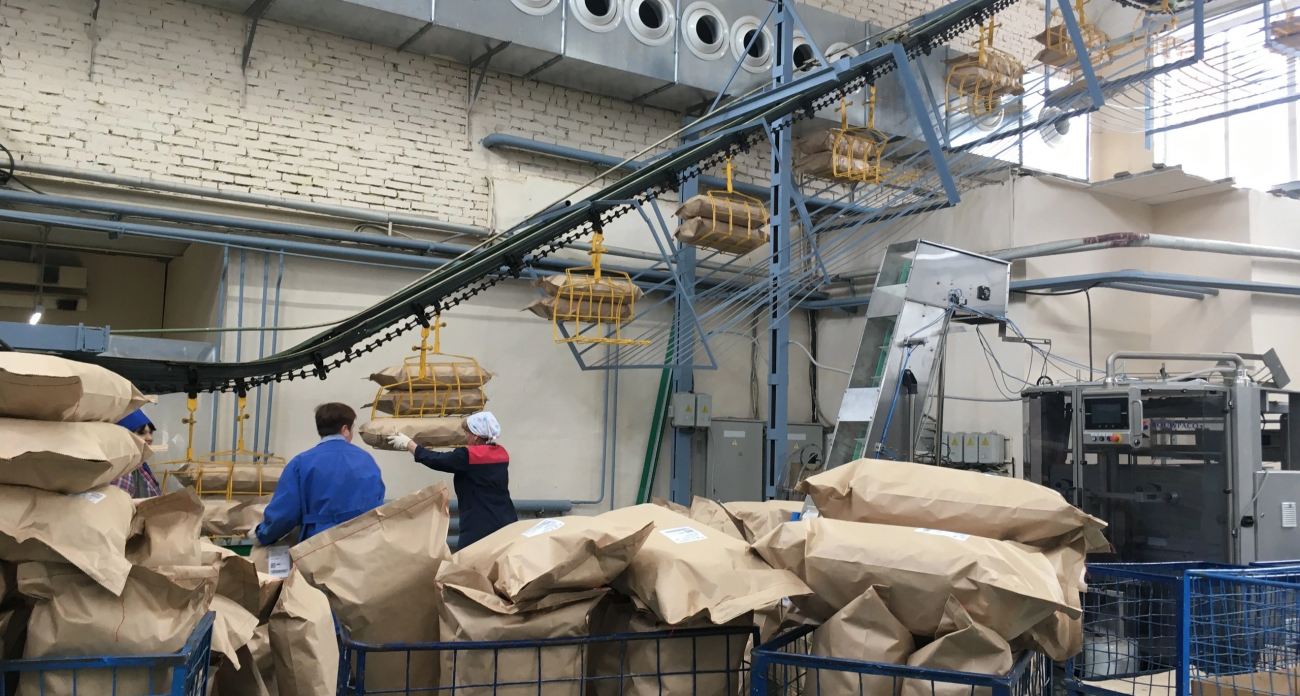 Работнику завода из Дзержинска пришлось жить месяц на 20 тысяч из-за того, что ему недоплачивали зарплату 