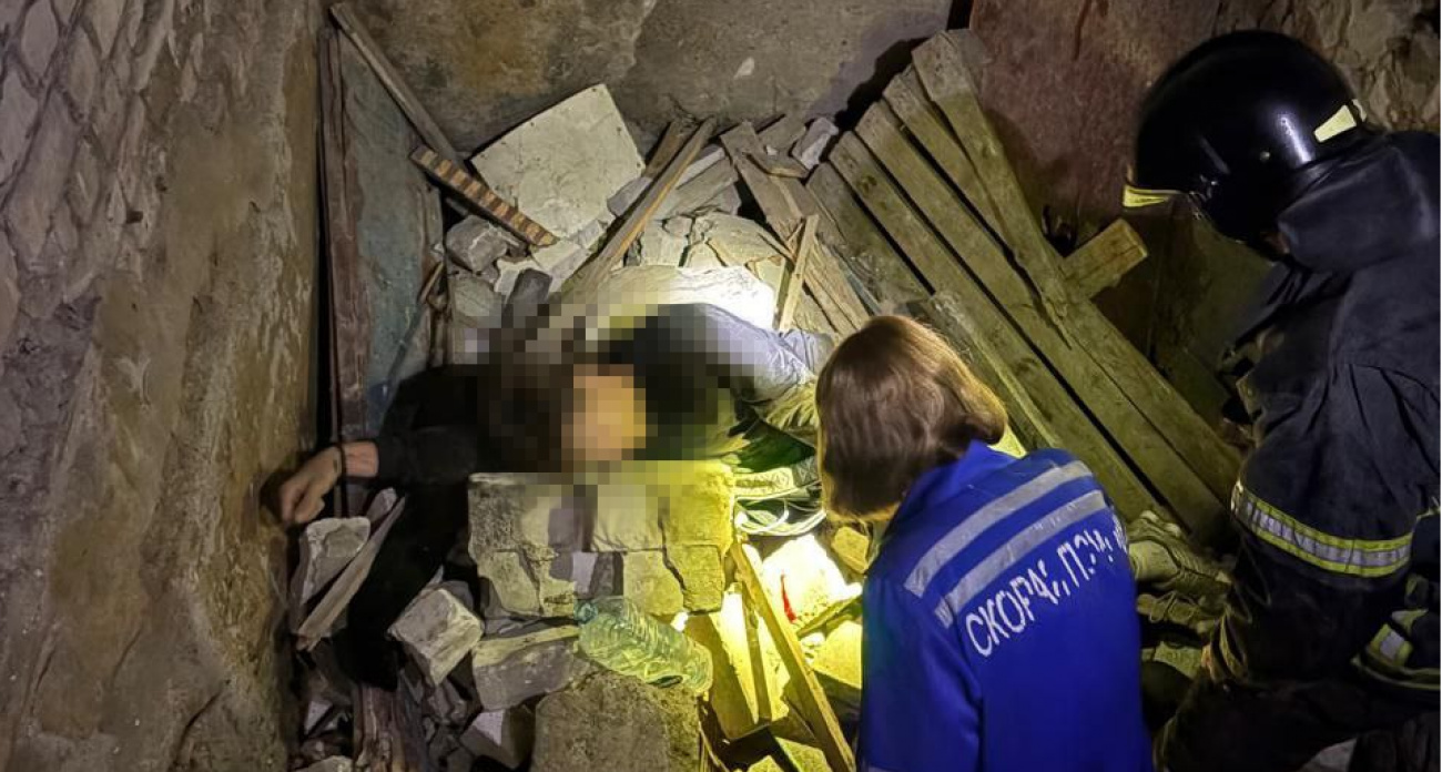 16-летний подросток рухнул в открытую шахту в заброшенном здании в Ворсме
