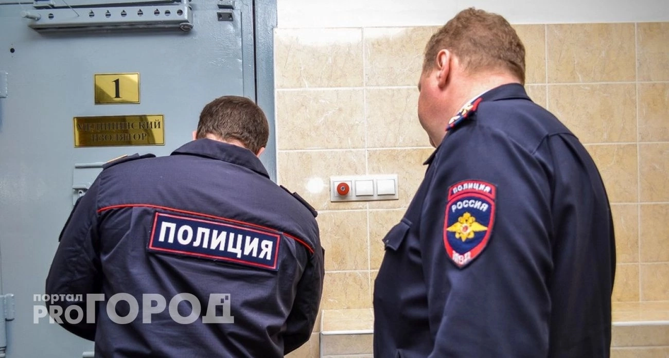 В Дзержинске экс-полицейский устроил аварию, воспользовавшись служебным положением