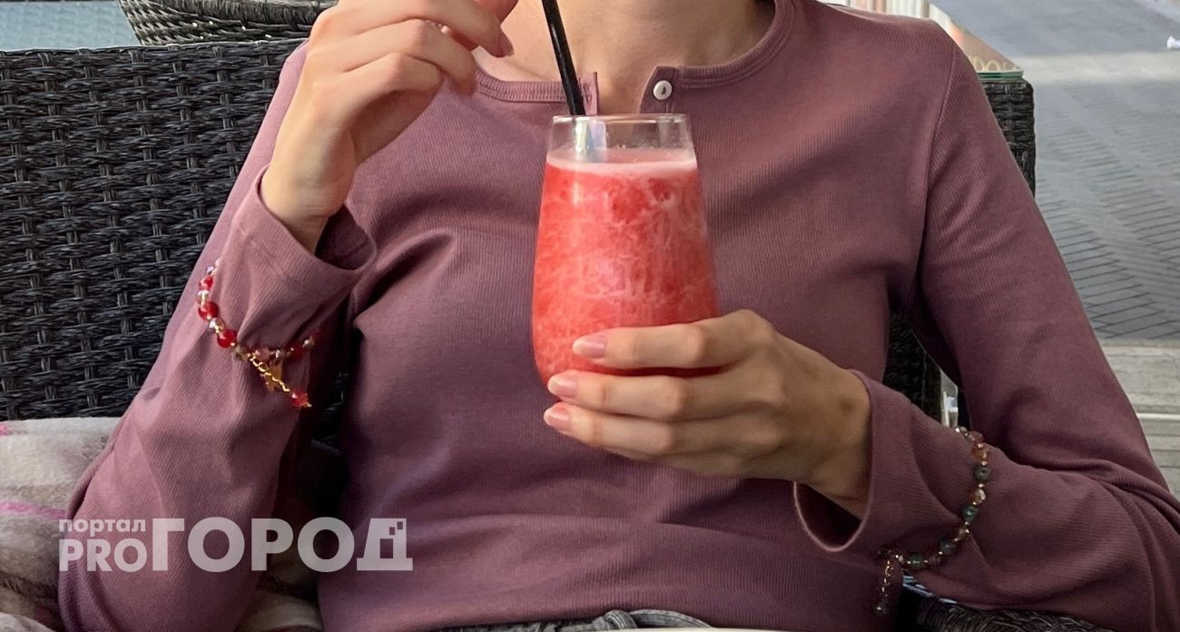 Врач раскрыл, какие продукты на ночь реально убирают жир на животе