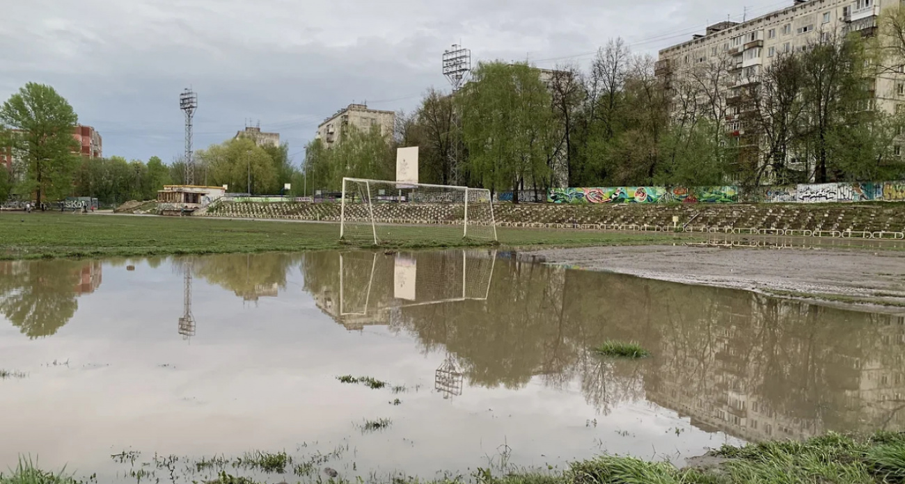 В центре Нижнего Новгорода снесут разрушенный стадион и построят новый