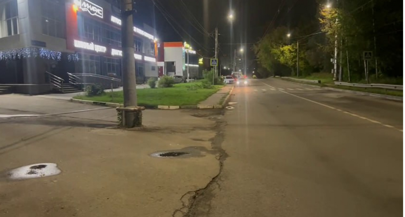 В Нижнем Новгороде подростки отметили 1 сентября катанием на иномарке и перевернули авто