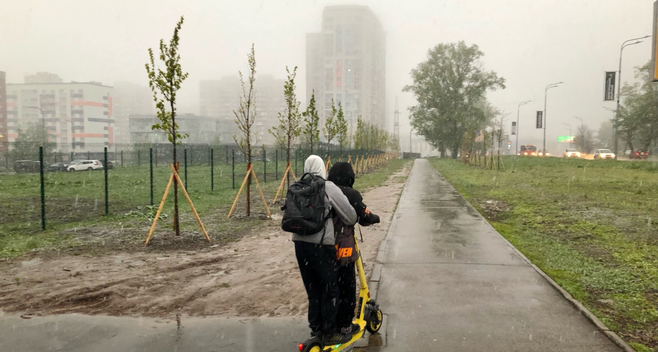 Самокатчику заплатили почти полмиллиона из-за нижегородских дорог, которые испортили ему здоровье