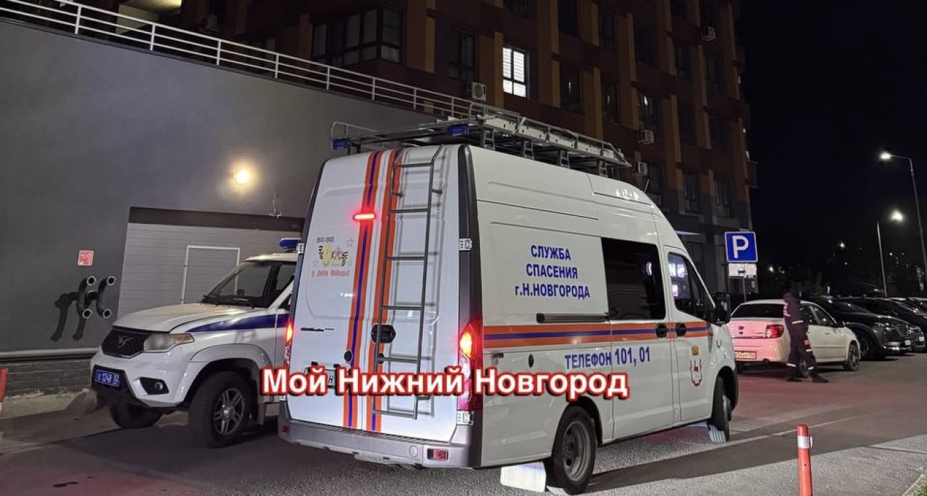 Нижегородка упала с балкона, а после этого нашли предсмертные записки