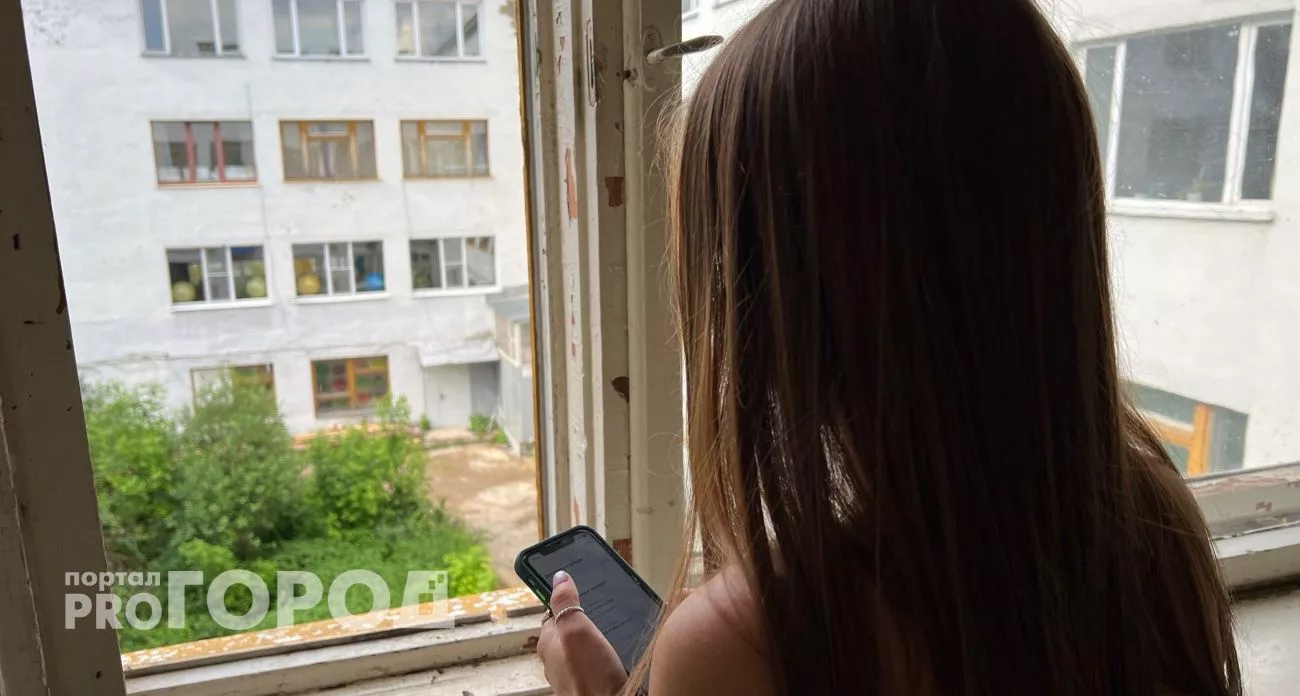 Любовь сыграла концерт: "певец" из интернета исчез вместе с 670 тысячами жительницы Выксы