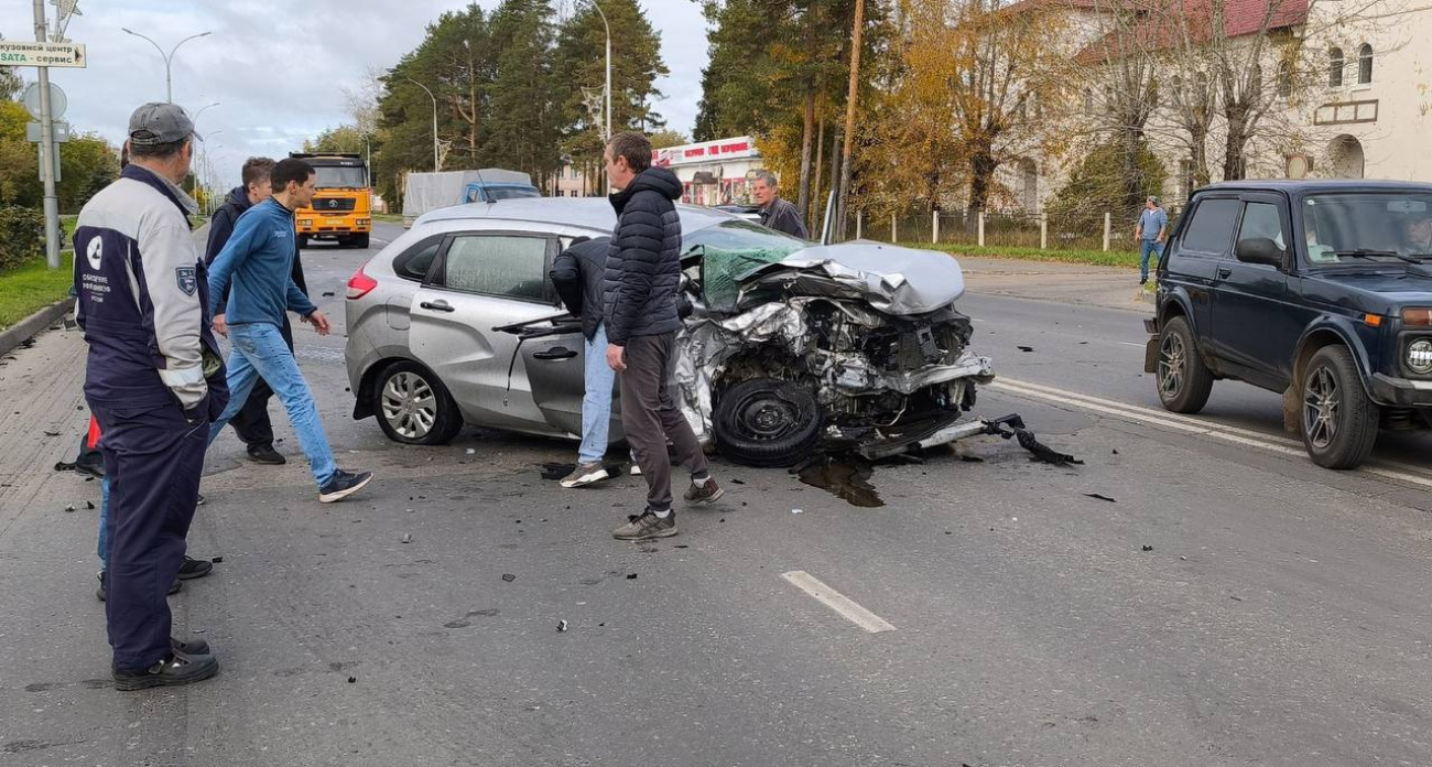 Утро в Сарове началось с трагедии: Лада и Chevrolet не поделили дорогу