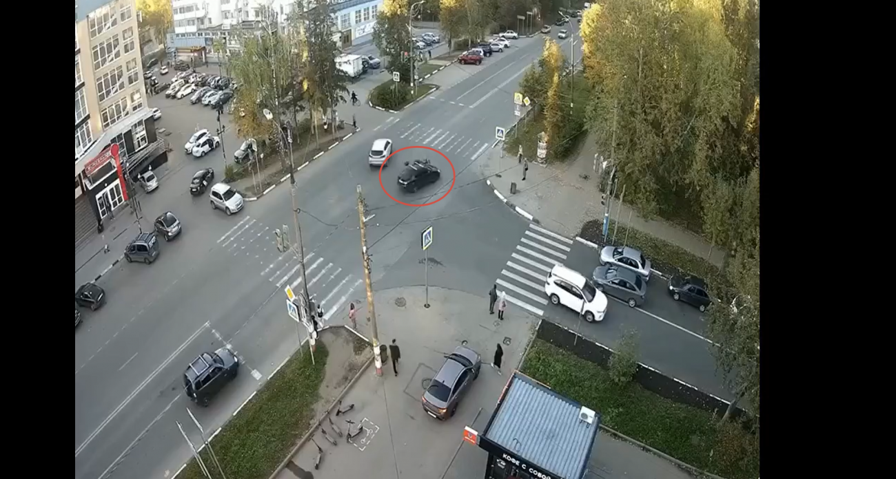 В Арзамасе легковушка на скорости влетела в скутер и сбила водителя