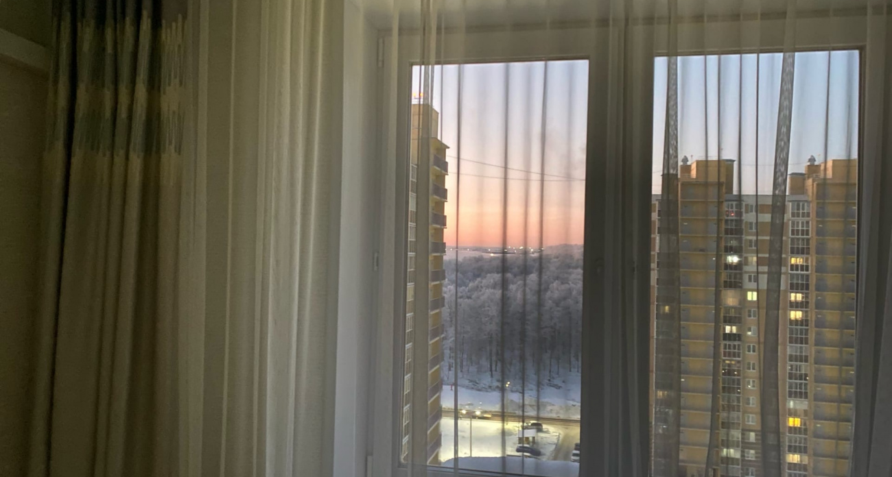 На окна больше ничего не клею: применила простой трюк и в квартире тепло даже в -40