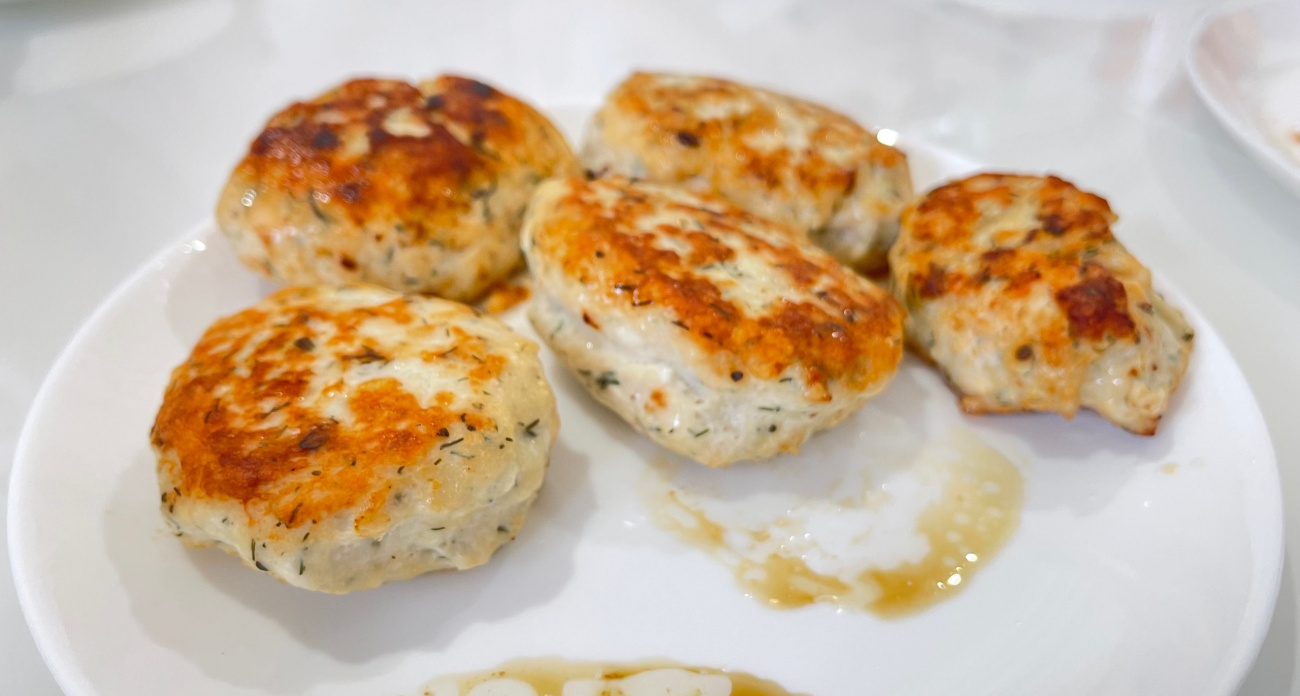 Делаю из фарша такую вкуснятину: теперь про обычный способ забыла навсегда - котлетки стали произведением искусства