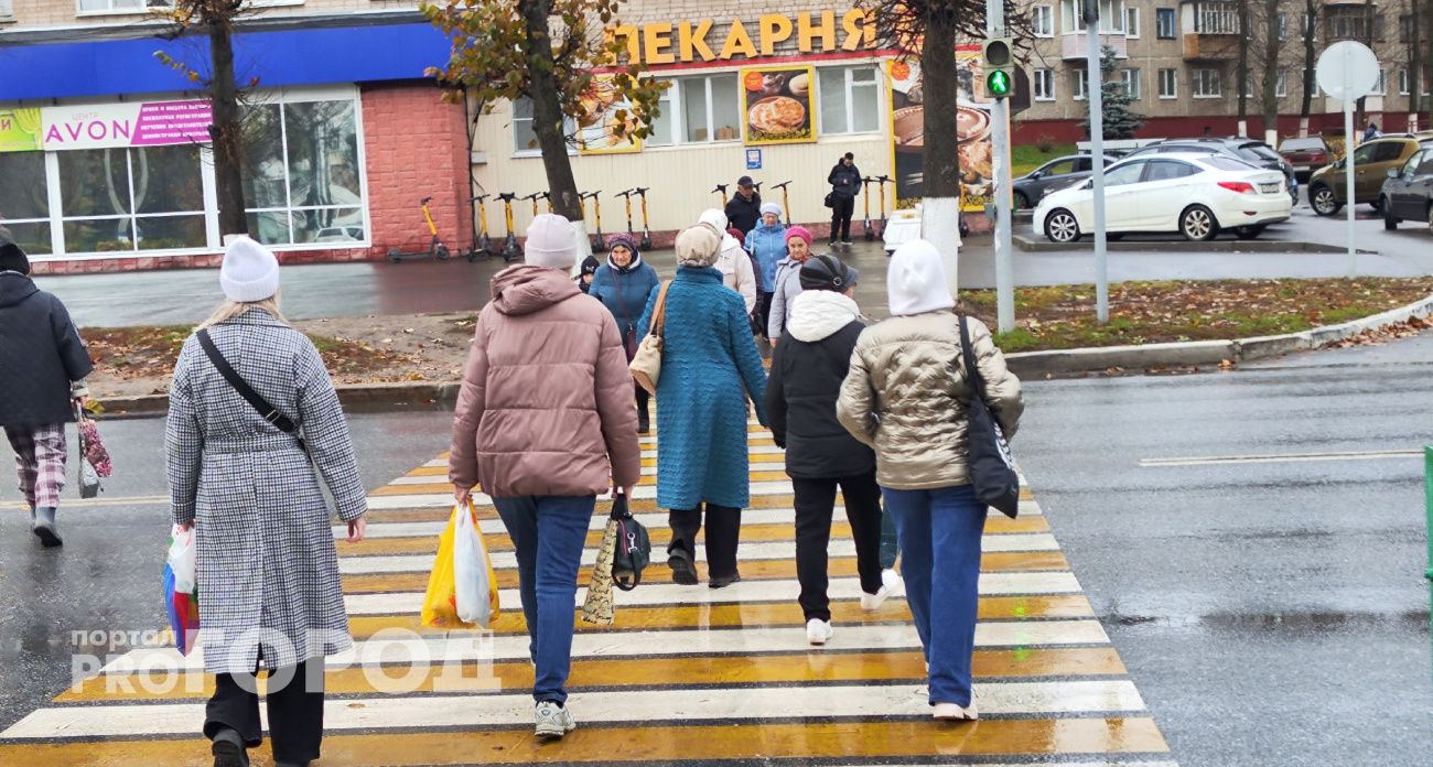 Этого никто не ждал: с 1 ноября с банковских карт россиян начнут автоматически списывать 10 000 рублей