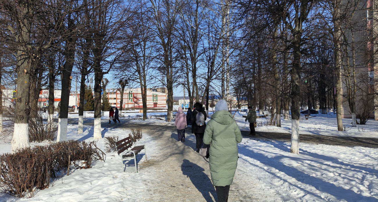 Придется затянуть пояса: россиян ждет голодный январь - о чем предупредили в Минтруде