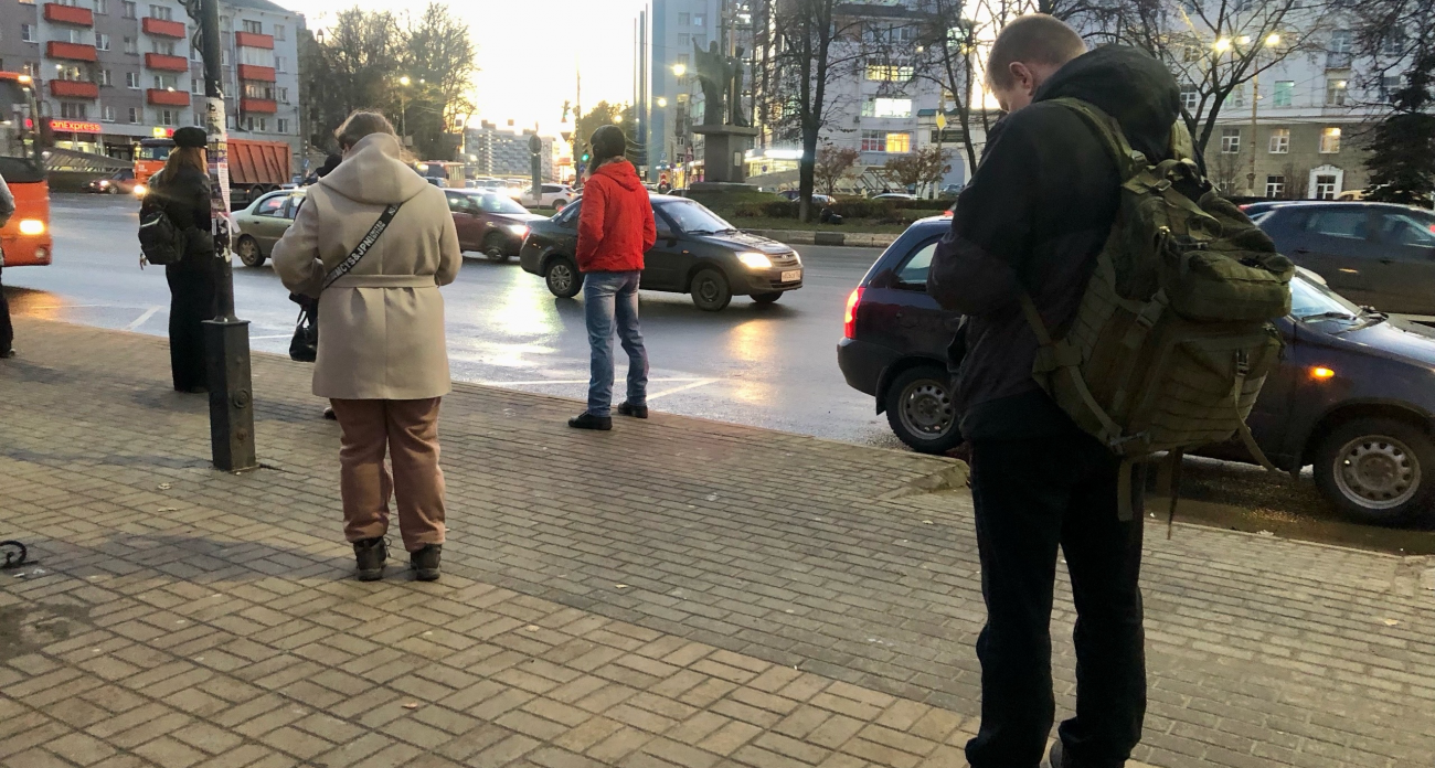 10 тонн вещей и техники отправили в зону операции жители Автозаводского района