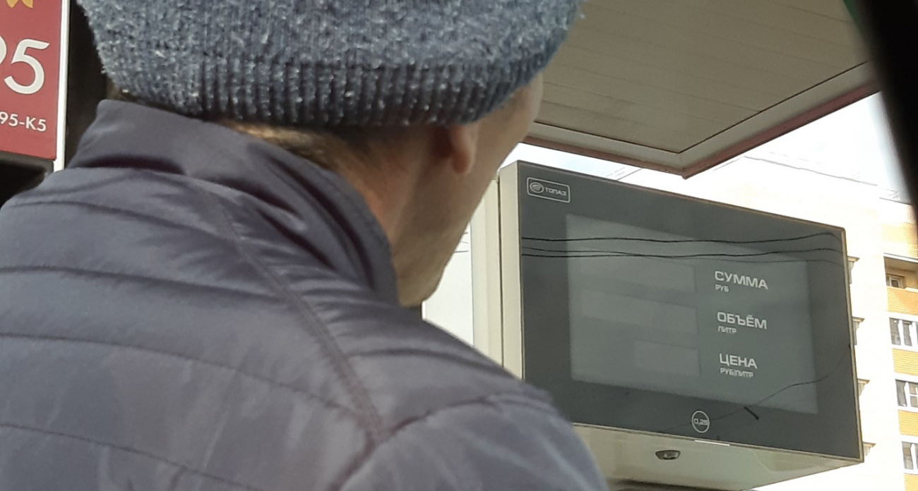 92 бензин и 95 - какой из них лучший: опытный автоэксперт объяснил все на пальцах