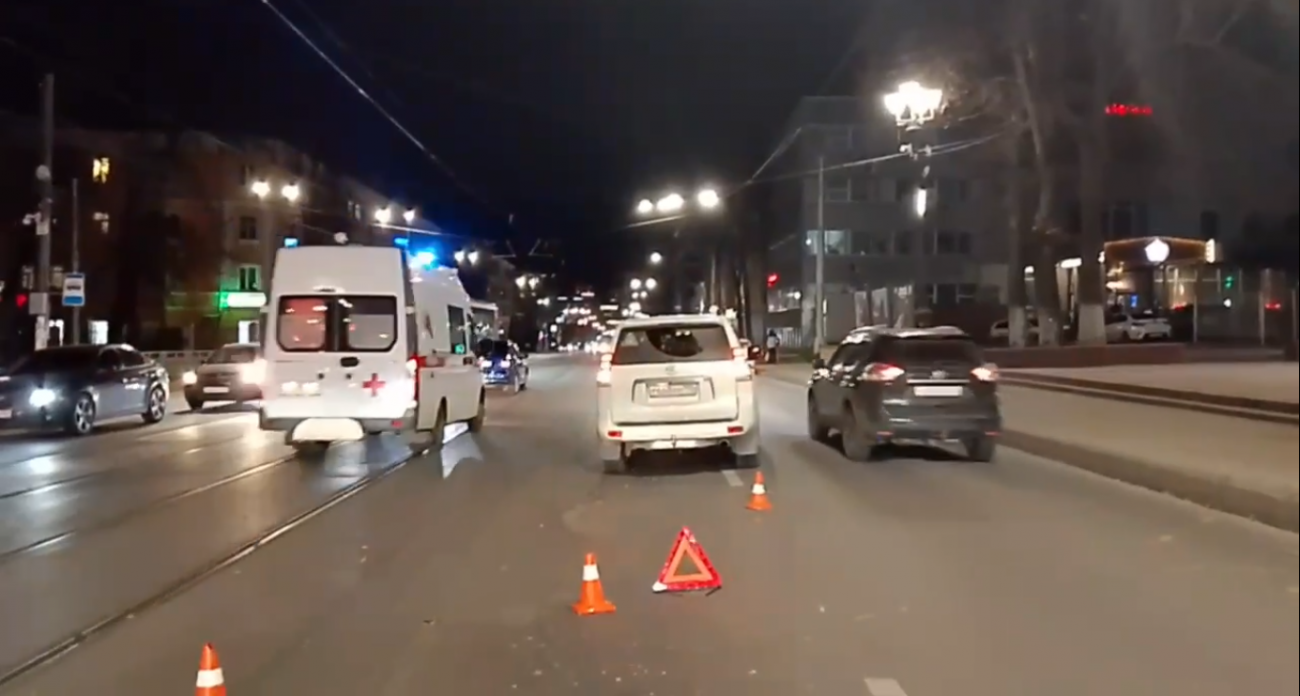 Водитель сбил двух детей, выходящих из трамвая в Нижнем Новгороде