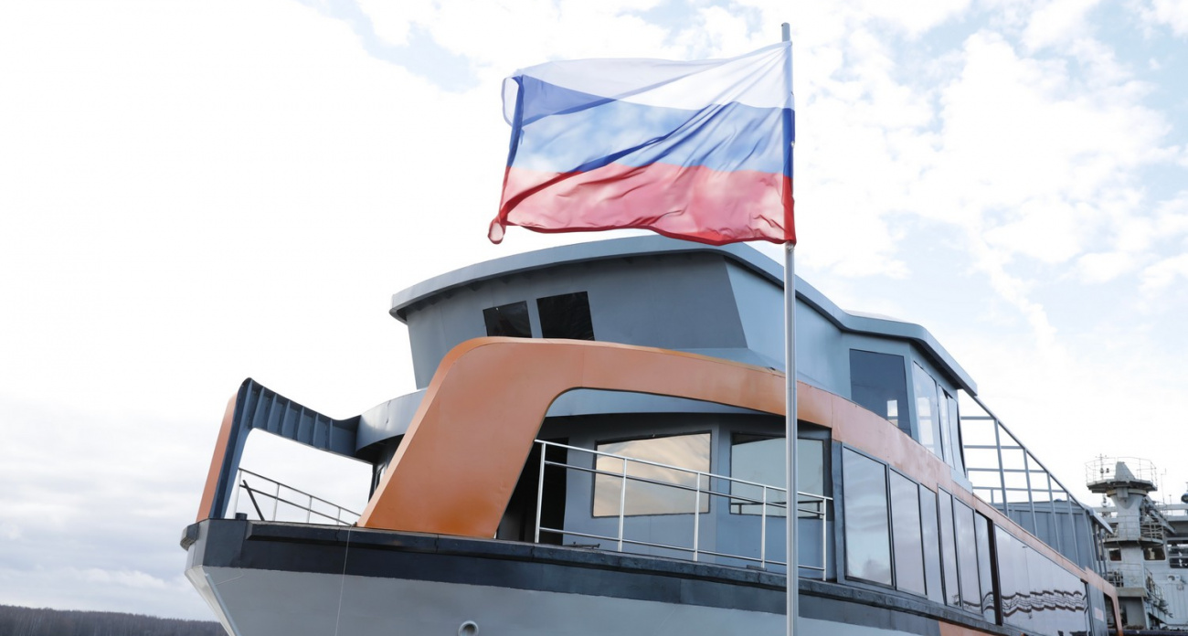 Первое речное электрическое колесное судно спустили на воду в Чкаловске