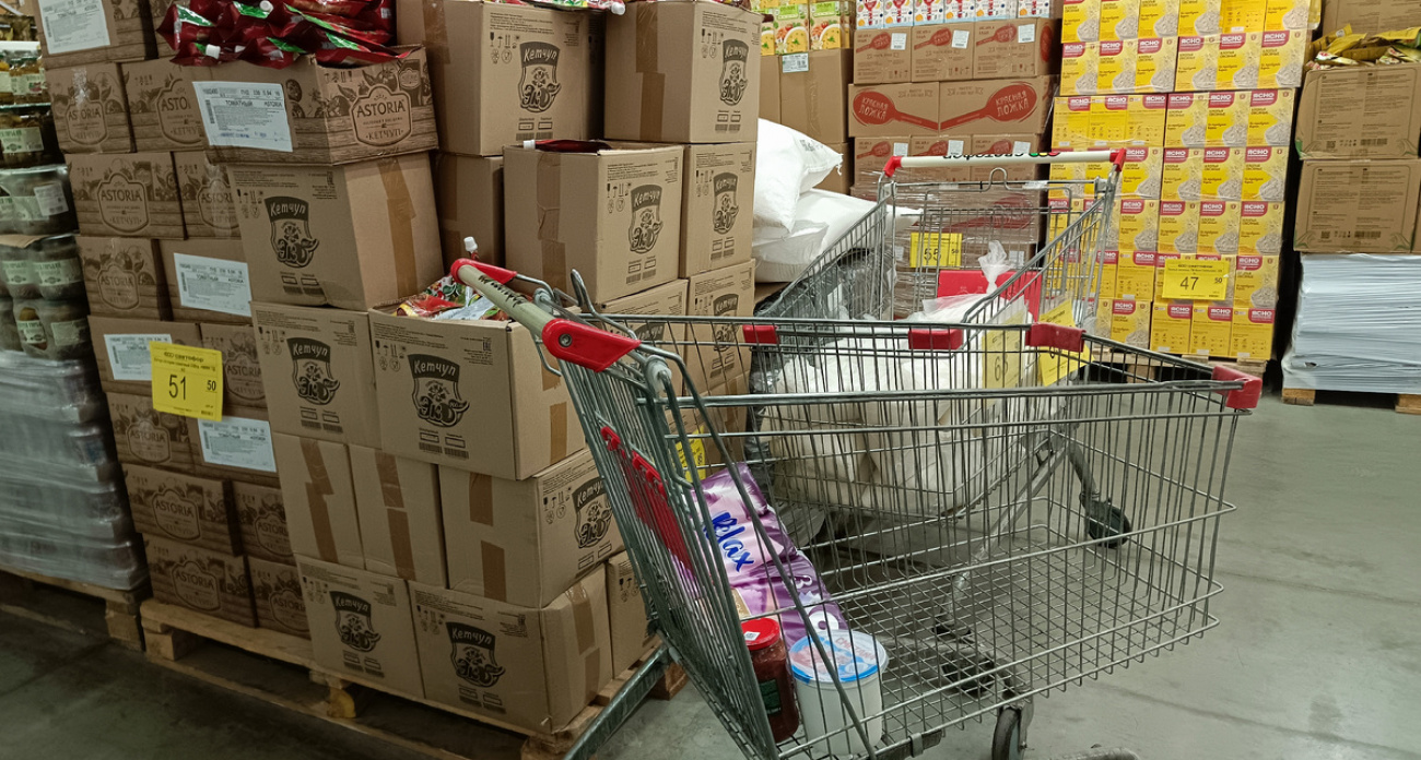 Зашла на минутку - ушла с полными пакетами: обзор новинок с заманчивыми ценами в "Светофоре" - от текстиля до экзотики