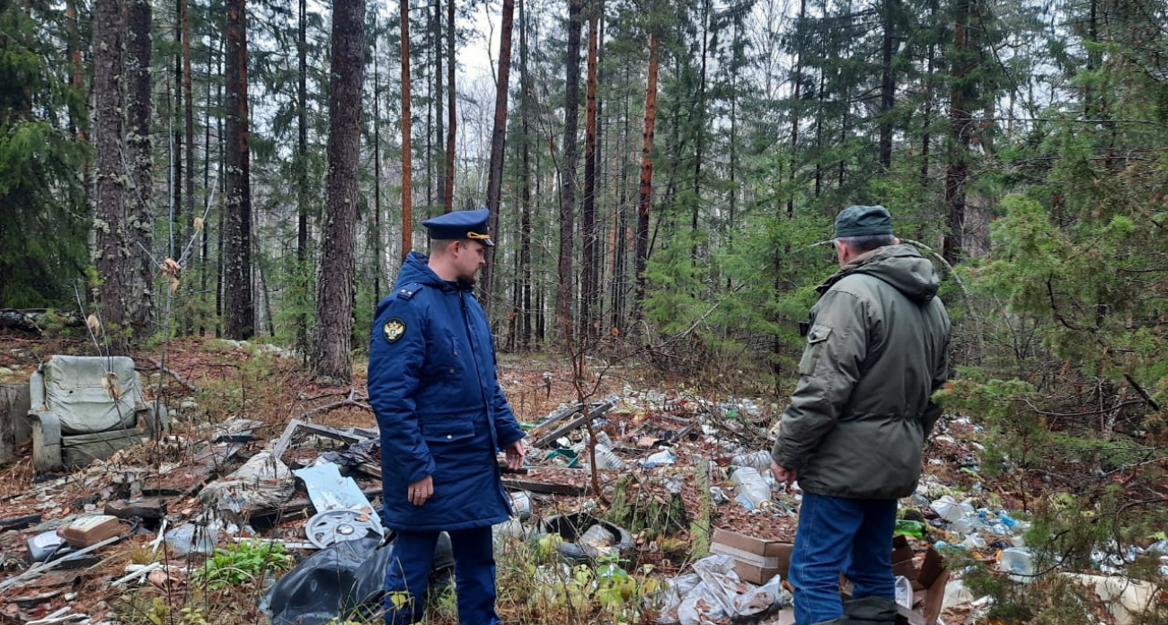 Незаконные постройки и свалку обнаружили в национальном парке в Нижегородской области