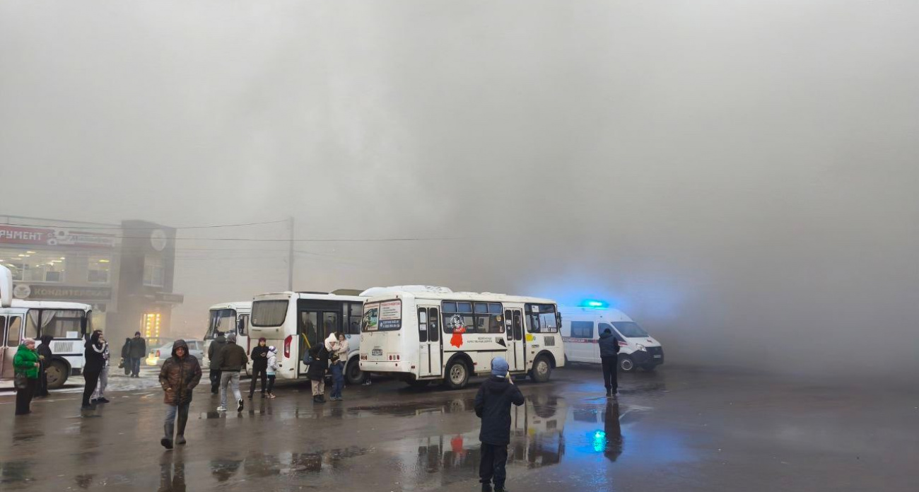 В Городце загорелся торговый павильон в центре города