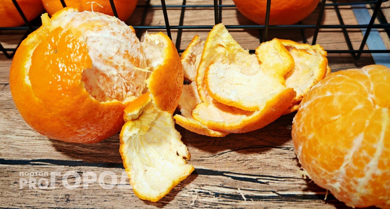 В Европе мандариновые корки стоят дороже самого фрукта, а мы выбрасываем в мусорку: здорово выручают в хозяйстве