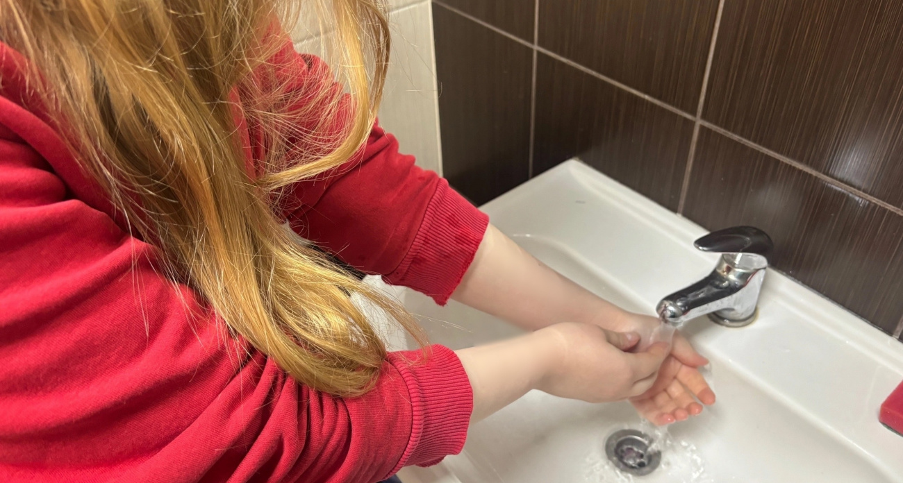 Всего 3 средства, чтобы убрать известковый налет на смесителе снаружи и внутри: чистота надолго