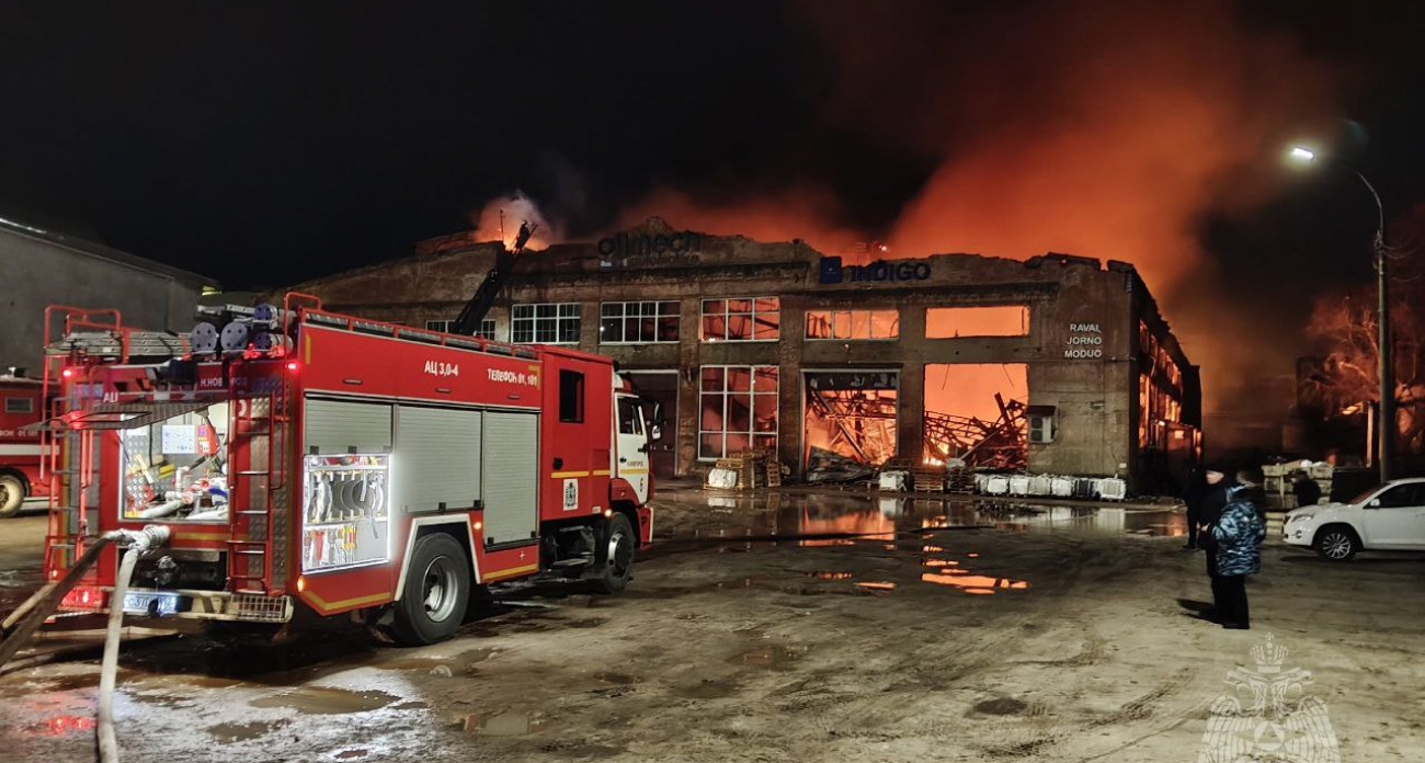 В Сормово ночью произошел масштабный пожар