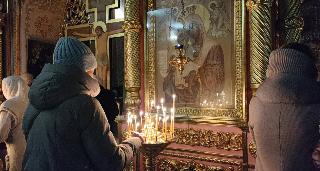 Священник объяснил, как правильно нужно расставлять иконы в доме - многие этого не понимают