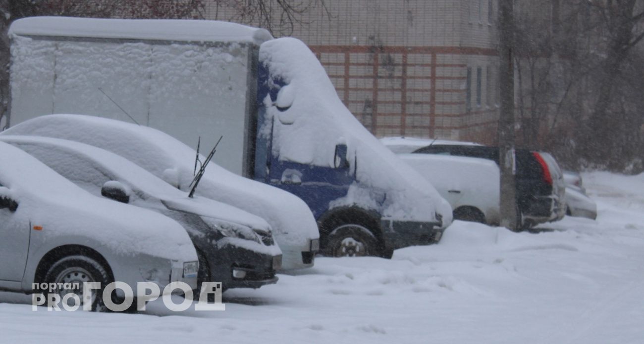 Потратил 2 минуты на старые дворники — и идеальный прижим к стеклу обеспечен: сосед показал простой трюк