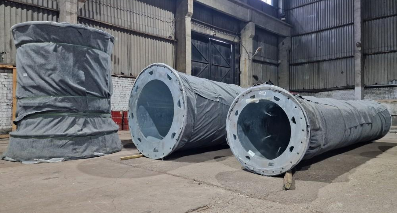 В Нижний Новгород привезли 15 стальных гигантов для канатной дороги