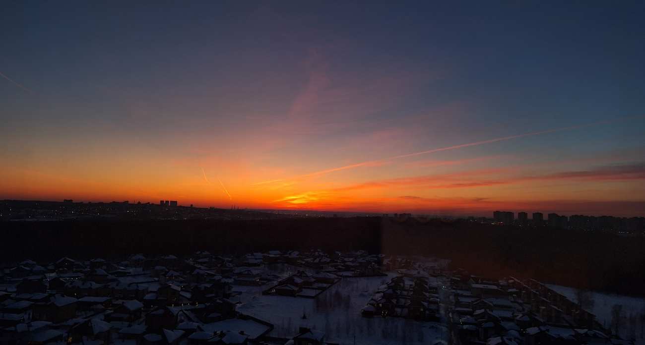 Мощный геомагнитный шторм обрушился на Россию: как защитить себя от непредсказуемых последствий