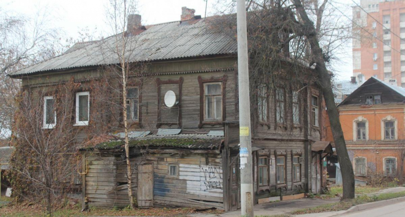 На улице Гоголя снесут 4 дома и перенесут 2: что будет с деревянными развалинами