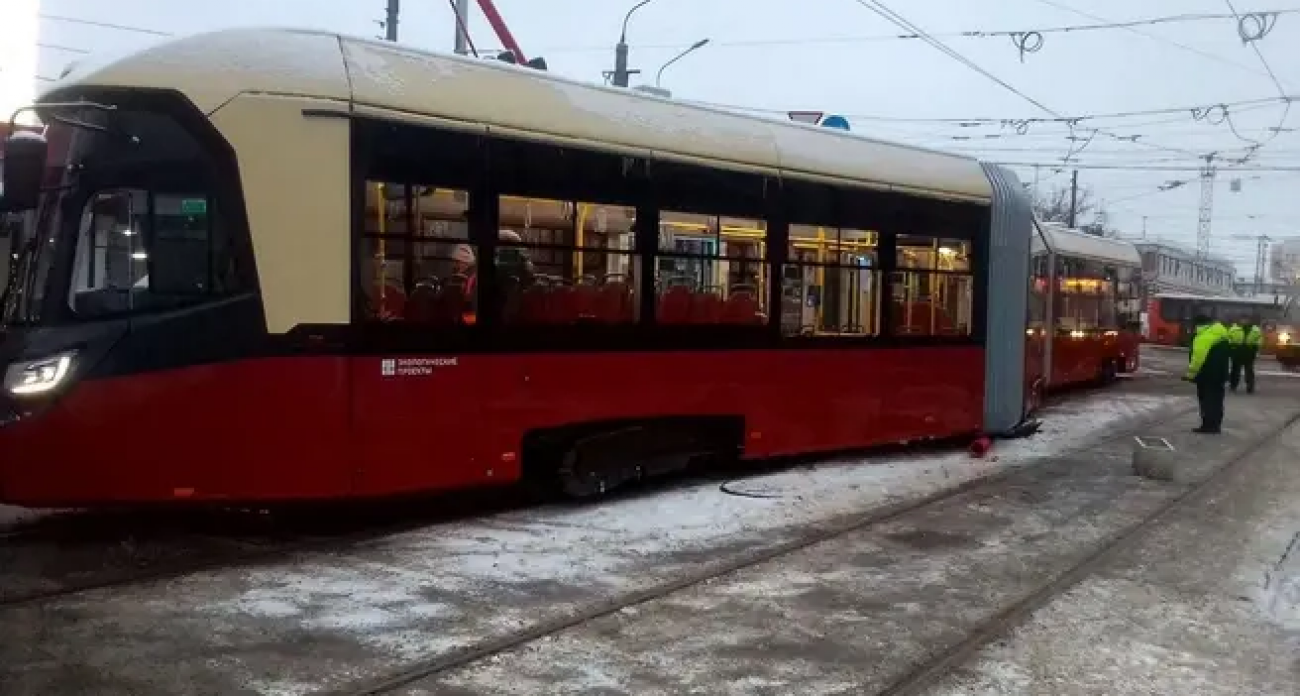 Новый трамвай «МиНиН» вышел из строя в первый день работы