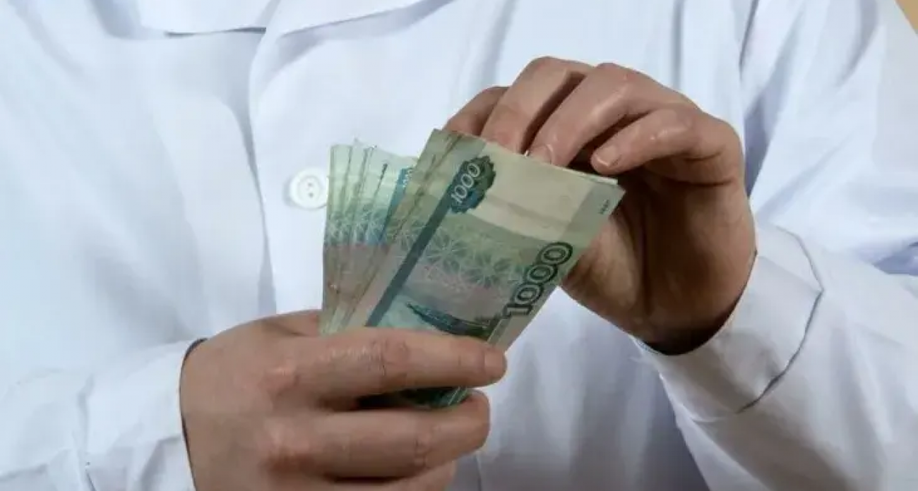 Завскладом нижегородской больницы присвоила 171 тыс рублей через подконтрольных поставщиков