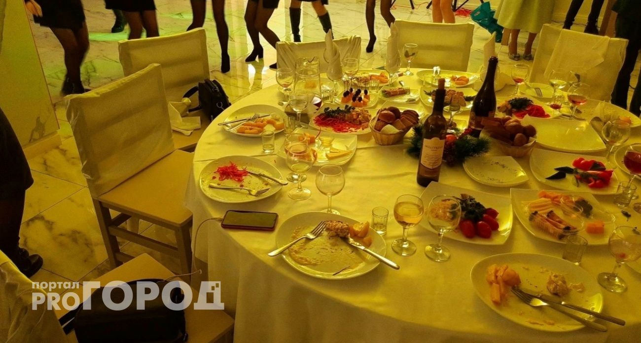 Лошадь не терпит эти блюда на праздничном столе: не шутите с удачей в 2025 - магическая формула богатства