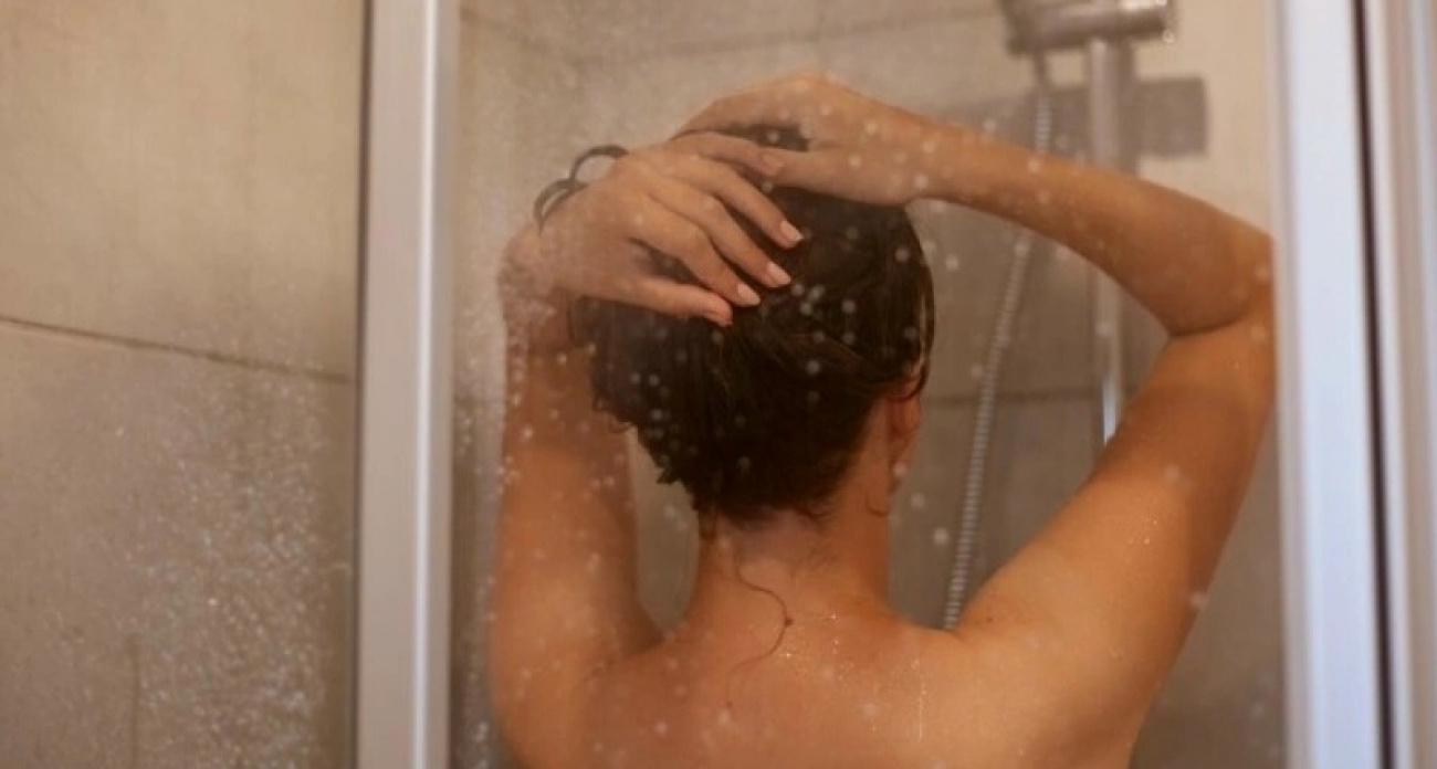 Такая привычка после душа выдает низкий интеллект человека